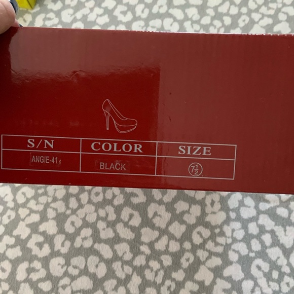 Black Platform Heels size 7.5 - Picture 7 of 8